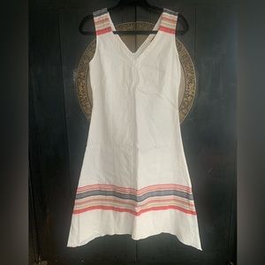 Beautiful 💯 cotton summer dress by nuthatch. Made in Rockland Maine.